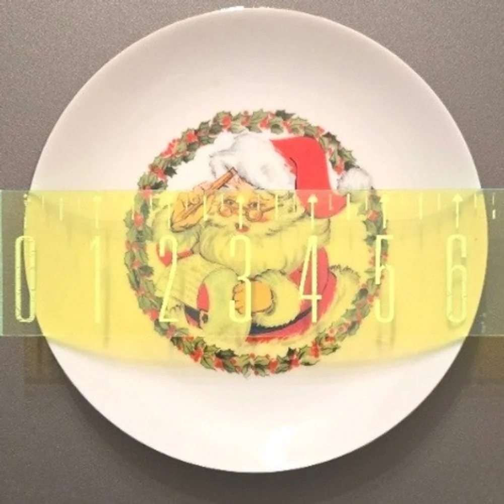 Vintage Avon 1983 Christmas Plate Santa Claus Holly Rim NIB With Box